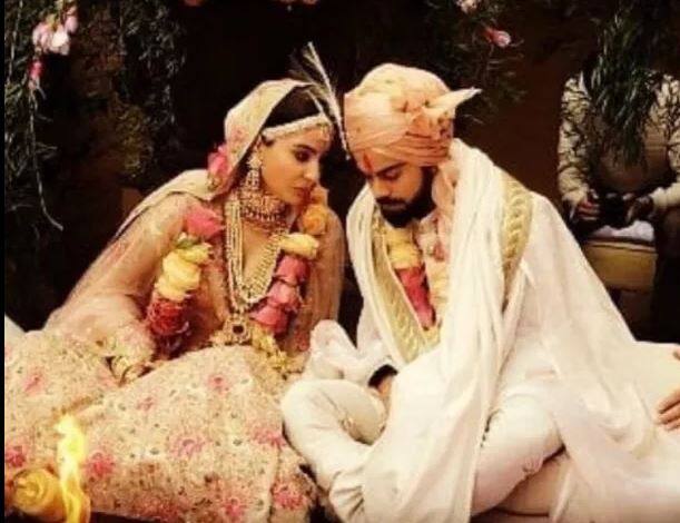 गेल्या वर्षी अभिनेत्री अनुष्का शर्मासोबत लगीनगाठ बांधणाऱ्या विराटने, जागतिक मीडियाचं लक्ष वेधलं होतं. आता विराटचा मैदानाबाहेर वावर लक्ष वेधून घेत आहे.