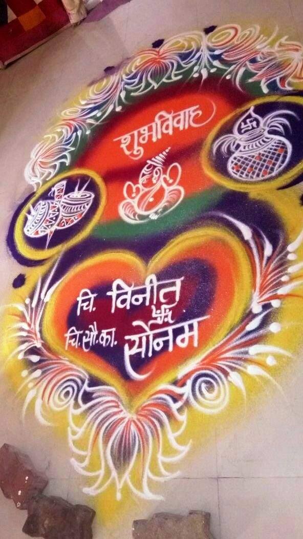 झी मराठी वाहिनीवरील 'चला हवा येऊ द्या' या कार्यक्रमामुळे घराघरात पोहोचलेला अभिनेता विनीत बोंडे विवाहबंधनात अडकला आहे. 