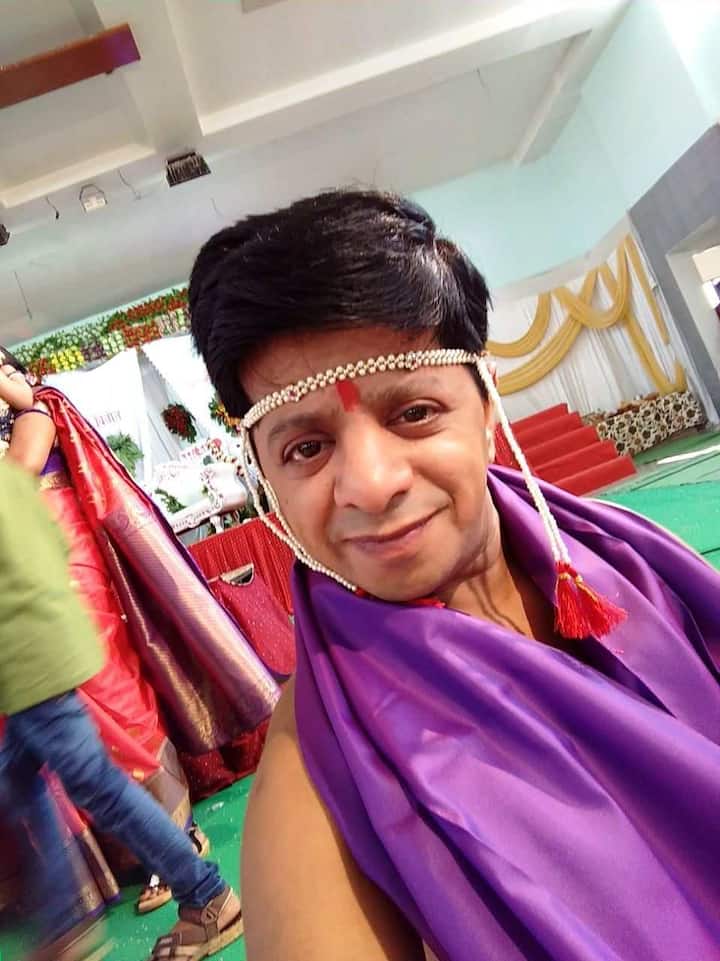 विनीतची भूमिका असलेले शहाणपण देगा देवा, पुन्हा गोंधळ पुन्हा मुजरा यासारखे चित्रपट गाजले आहेत.