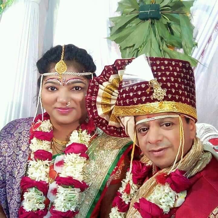 विनीतचं अरेंज मॅरेज असून सोनम पवार असं त्याच्या पत्नीचं नाव आहे. सोनम सध्या पुण्यात नर्सिंगचं शिक्षण घेत आहे.