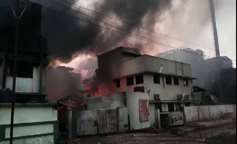 Boisar MIDC Fire : FIR against BARC Fire officer latest update बोईसर MIDC आग : BARC च्या फायर ऑफिसरविरोधात गुन्हा