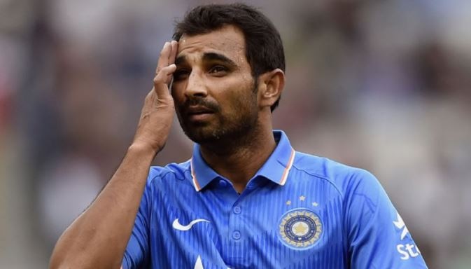 team India's bowler Mohammed shami injured in car accident कार अपघातात मोहम्मद शमी जखमी, डोक्याला दहा टाके