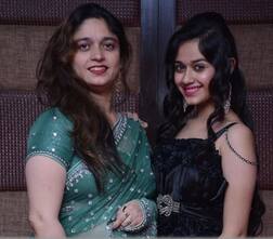 किसिंग सीनमुळे 16 वर्षीय अभिनेत्रीची आई भडकली, सेटवर राडा