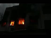 पालघरमध्ये बाजारपेठेतील मॉलला भीषण आग