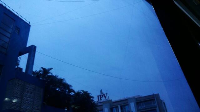 राज्यभरात ढगाळ वातावरण, हलक्या पावसाची शक्यता