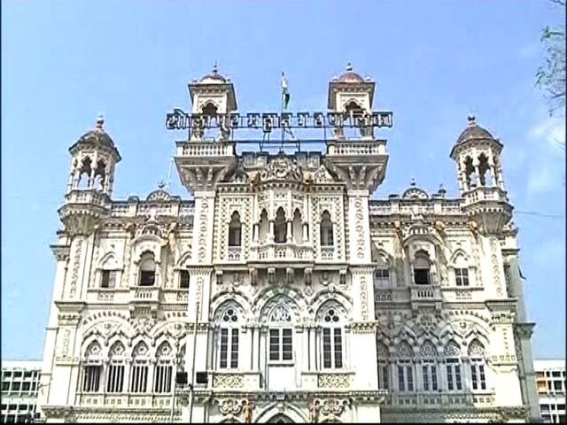 सहकारमंत्र्यांच्या बंगल्याच्या सुनावणीवेळी खुद्द पालिका आयुक्त गैरहजर