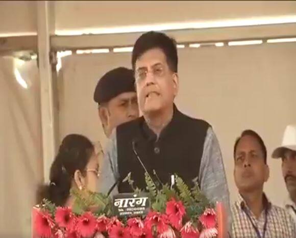 भारतीय रेल्वेत 90 हजार पदांसाठी भरती प्रक्रिया : रेल्वेमंत्री