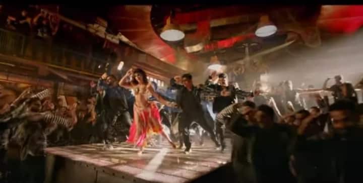 जॅकलीनच्या अदा 