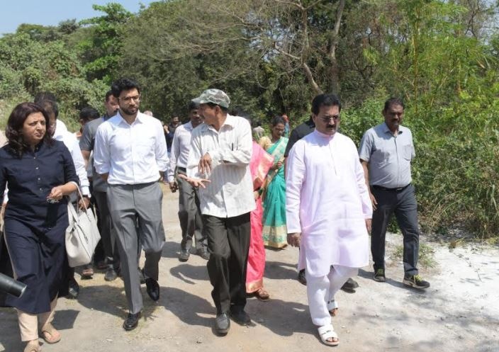 Maharashtra Nature Park to be encroach for Dharavi development latest update धारावीच्या विकासासाठी निसर्ग उद्यान गिळंकृत करण्याचा घाट?