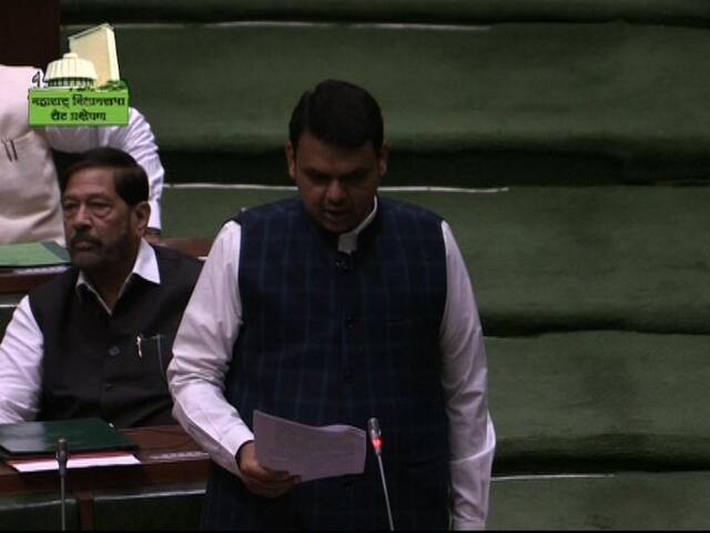 कृषीपंपाच्या वीज बील वसुलीला स्थगिती, मुख्यमंत्र्यांची घोषणा