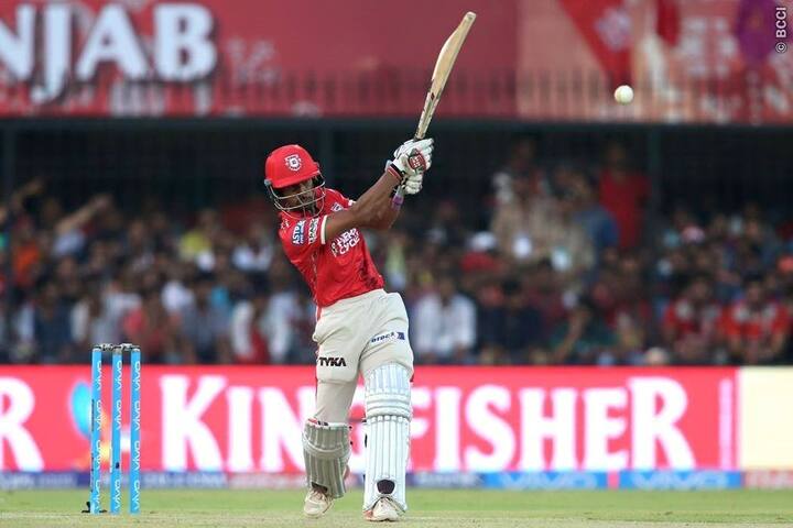 साहाच्या या खेळीमध्ये 14 षटकार आणि 4 चौकारांचा समावेश होता. त्याने खेळलेल्या 20 पैकी 18 चेंडू त्याने सीमारेषेबाहेर पोहोचवले.