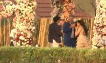 आकाश अंबानींचं गोव्यात श्लोकासोबत प्री एंगेजमेंट फोटोशूट