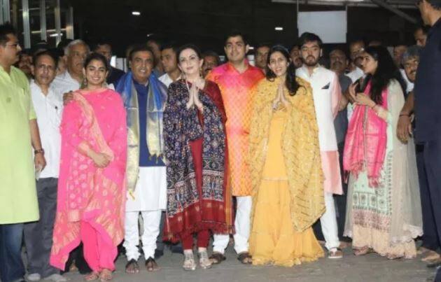 डिसेंबरमध्ये लग्न सोहळा असेल आणि चार ते पाच दिवस विविध कार्यक्रमांचं आयोजन केलं जाणार असल्याचीही माहिती आहे. (फोटो : मानव मंगलानी)