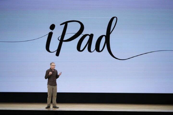 अॅपलचा बजेट आयपॅड लाँच ipad 2018 with apple pencil support launched latest update अॅपलचा बजेट आयपॅड लाँच