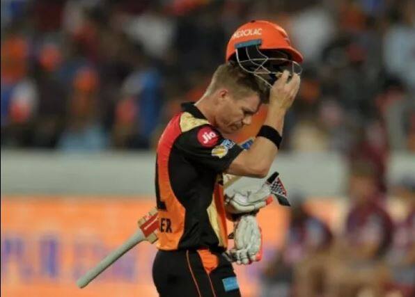 ''या चुकीचा क्रिकेट चाहत्यांना त्रास सहन करावा लागला, याची मला पूर्ण जाणीव आहे. हा त्या खेळावर काळा डाग आहे, ज्यावर मी बालपणापासून प्रेम करतो,'' असंही वॉर्नरने पुढे म्हटलं आहे.