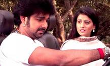 भोजपुरी अभिनेता पवन सिंगची अभिनेत्री अक्षरा सिंगला मारहाण