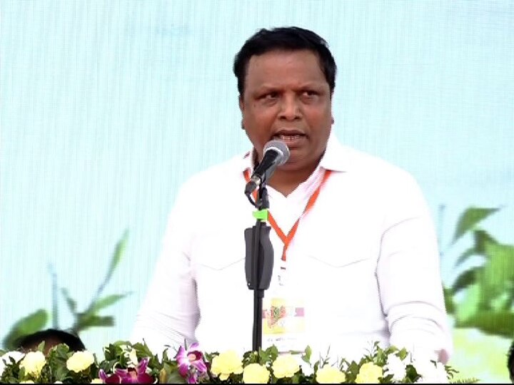 karnataka floor test: Ashish Shelar flies to karnataka to join 'Operation Kamal' 'ऑपरेशन कमळ', आशिष शेलार स्पेशल चार्टर्ड विमानाने बंगळुरुला रवाना