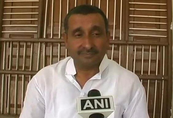 Gangrape victim attempts Suicide near UP CM Yogi Adityanath's Home, Father dies in Police Custody latest update लखनौमध्ये गँगरेप पीडितेच्या वडिलांचा पोलिस कोठडीत मृत्यू