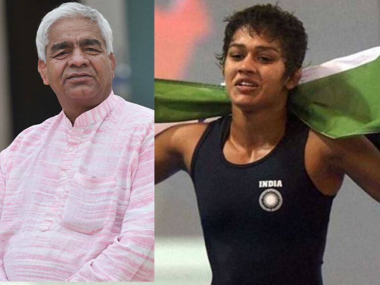 mahavir phogat missed babita phogat's final match latest update ...म्हणून महावीर फोगाट यांना बबिताची फायनल पाहता आली नाही!
