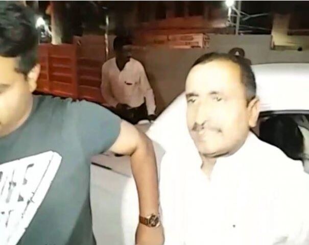 Unnao Gang rape : BJP MLA Kuldeep Singh Sengar arrested latest update उन्नाव गँगरेप प्रकरणी भाजप आमदार कुलदीप सिंह सेंगरला अटक