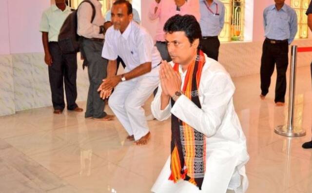 डायना 'मिस वर्ल्ड' कशी? विप्लव देव यांचा सवाल