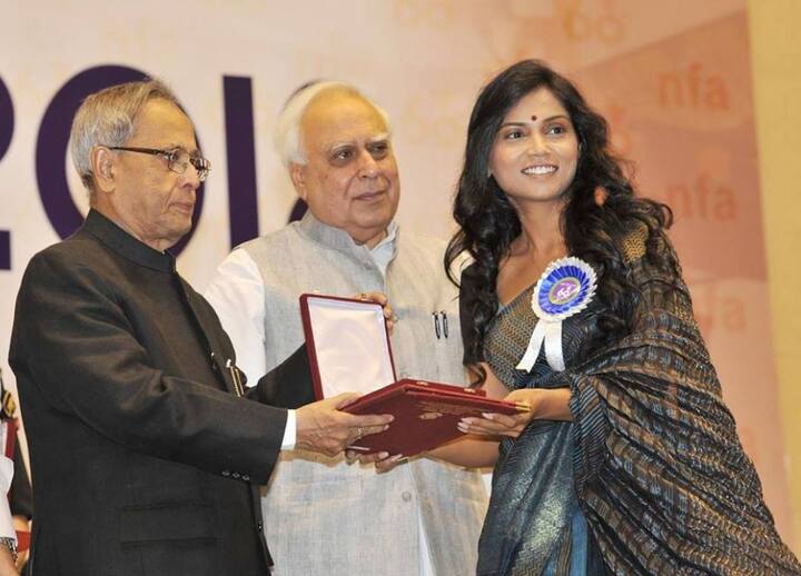  त्यानंतर आता मराठमोळी राष्ट्रीय पुरस्कार विजेती अभिनेत्री उषा जाधवने धक्कादायक अनुभव सांगितला आहे.