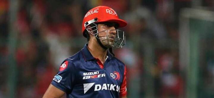 दरम्यान, आयपीएलच्या 11 व्या मोसमात सातत्याने पराभवाला सामोरं जावं लागत असल्याने, गौतम गंभीर दिल्ली डेयरडेव्हिल्सच्या कर्णधारपदावरुन पायउतार झाला. 