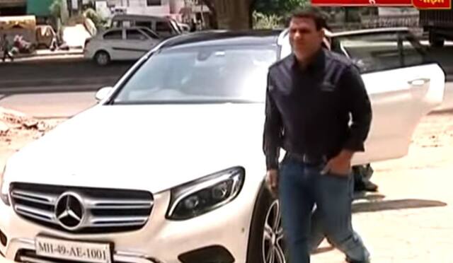 कष्ट आणि जिद्द... रिक्षाचालक झाला 400  कोटींचा मालक!