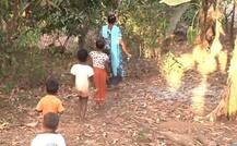 \'संडास नाही, त्यामुळे रात्रीचे शौचास जातात\' हागणदारीमुक्त महाराष्ट्राचं वास्तव