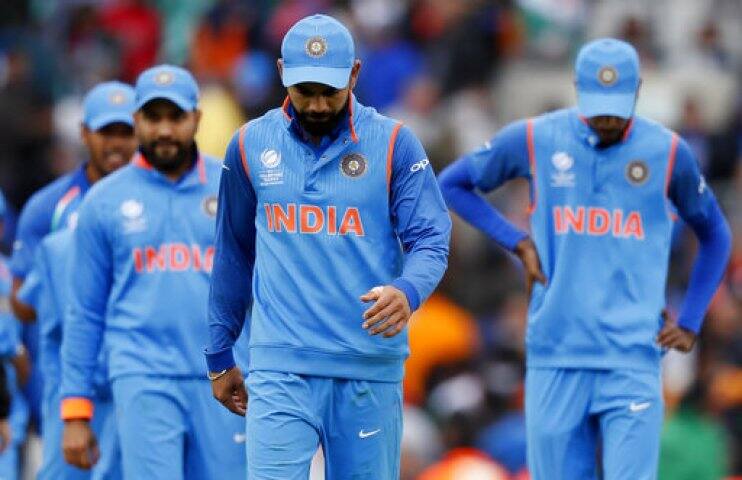 वन डे क्रमवारीत टीम इंडियाची घसरण, इंग्लंड अव्वल स्थानी england overtake india to reach no 1 in odi ICC rankings latest update वन डे क्रमवारीत टीम इंडियाची घसरण, इंग्लंड अव्वल स्थानी