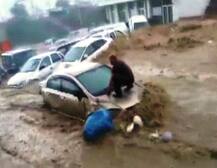 तुर्कीमध्ये मुसळधार पावसामुळे पुराचं थैमान