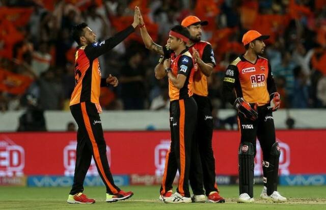 सनरायझर्स हैदराबादचा सनसनाटी विजय, बंगलोरवर पाच धावांनी मात