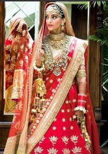 नवरी नटली... अभिनेत्री सोनम कपूरचा लूक