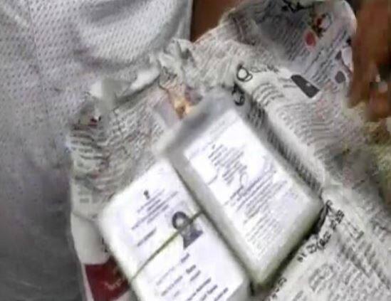 कर्नाटकात एकाच घरात 10 हजार बनावट मतदान कार्ड जप्त