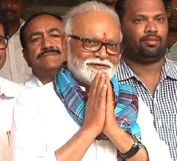 Chhagan Bhujbal addressed Press Conference शिवसेनेशी 25 वर्षांचे ऋणानुबंध, काळजी असणारच : भुजबळ