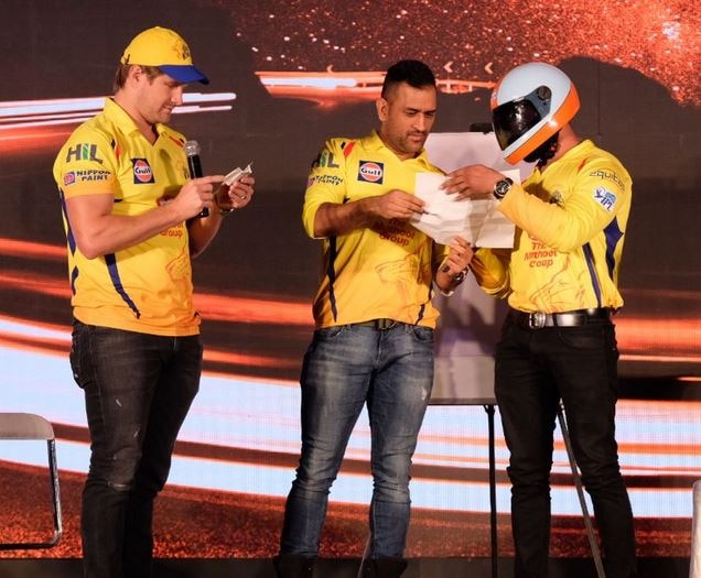 IPL 2018 : CSK Captain MS Dhoni reveals his first crush name, says don't tell to wife Sakshi latest update होय, स्वाती माझा पहिला क्रश होती : धोनी