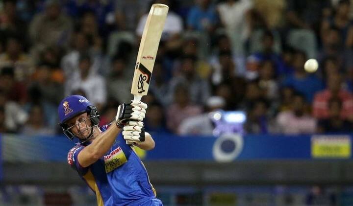 राजस्थान रॉयल्सने वानखेडेवरच्या सामन्यात मुंबई इंडियन्सचा सात विकेट्सनी धुव्वा उडवून, आयपीएलमधलं आपलं आव्हान कायम राखलं. पण राजस्थानकडून झालेल्या पराभवाने मुंबई इंडियन्सच्या आव्हानाला धोका निर्माण झाला आहे.