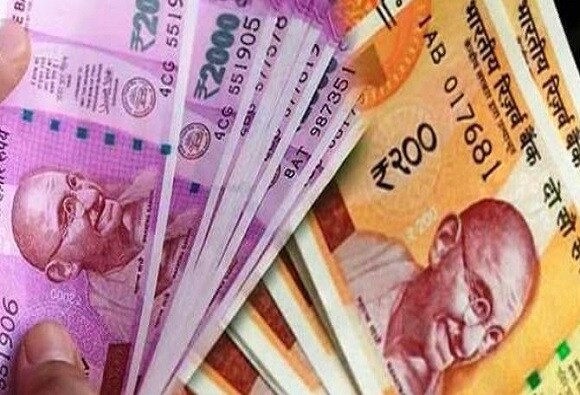 Bank will not exchange damaged or soiled 2000 & 200 notes म्हणून 200, 2000 रुपयांच्या खराब नोटा बँकेत बदलता येणार नाहीत!