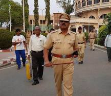 दंगल नियंत्रणात आली का? शुद्धीवर येताच पोलीस अधिकाऱ्याचा पहिला प्रश्न