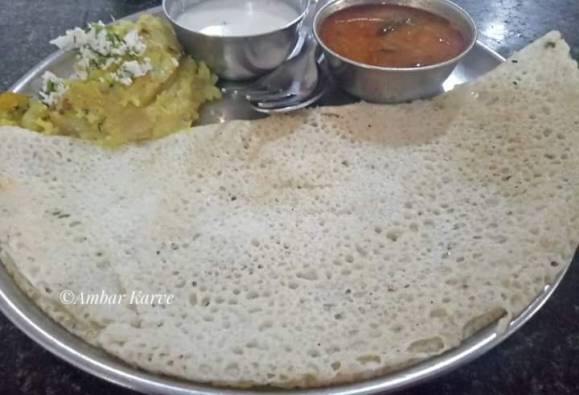 फूडफिरस्ता : न्यू रिफ्रेशमेंट हाऊस