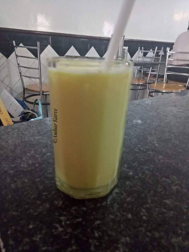 फूडफिरस्ता : न्यू रिफ्रेशमेंट हाऊस