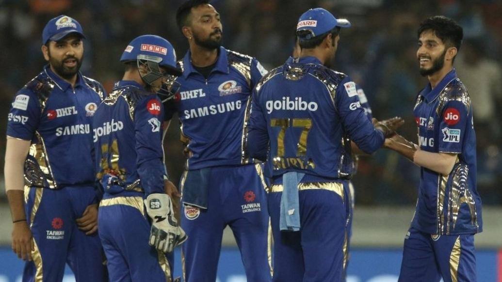 IPL : Mumbai Indians have failed to qualify for the playoff मुंबई इंडियन्सचं आयपीएलमधील आव्हान संपुष्टात