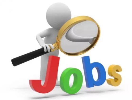 चांगलं वेतन मिळणारी नोकरी कुणाला नको असते? प्रत्येक जण चांगल्या नोकरीच्या शोधातच असतो. अशा काही नोकऱ्या आहेत, जिथे लाखांमध्ये पगार मिळतात. (फोटो : गुगल फ्री इमेज)