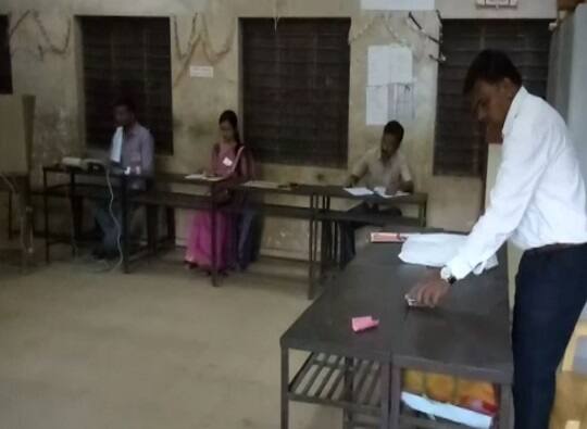 भंडारा-गोंदिया लोकसभा पोटनिवडणुकीसाठी 42 टक्के मतदान