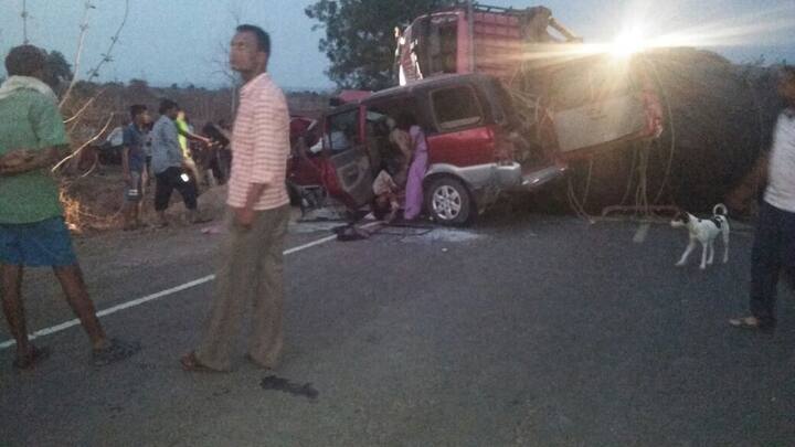 दरम्यान जखमींना यवतमाळच्या शासकीय रुग्णालयात उपचारासाठी दाखल करण्यात आलं आहे.