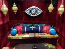 हे \'बिग बॉस मराठी\'चं घर नाही, बस आहे...