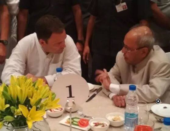 काँग्रेसने बुधवारी दिल्लीत इफ्तार पार्टीचं आयोजन केलं होतं.