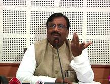 बाळासाहेबांच्या फाईलवर सही करताना भुजबळांनी विचार करायचा होता : मुनगंटीवार