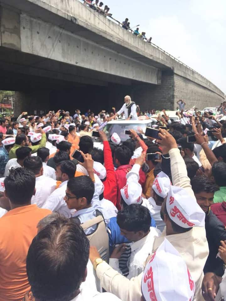 तुरुंगातून जामिनावर मुक्तता झाल्यानंतर प्रथमच राष्ट्रवादी काँग्रेसचे नेते छगन भुजबळ नाशिकमध्ये दाखल झाले. 