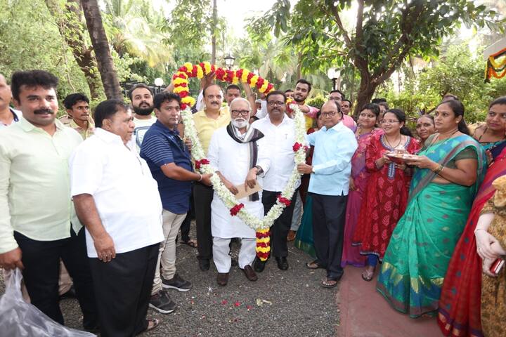 भुजबळ सोमवारी 18 जूनला सकाळी दहा वाजता नाशिकहून त्र्यंबकेश्वरला जाणार आहेत.